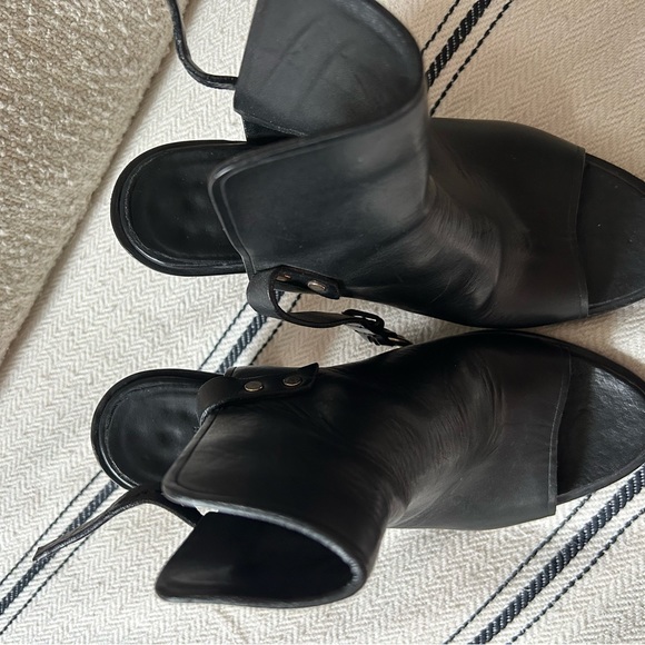 Like New. Rag & Bone Wyatt bootie - Picture 2 of 3